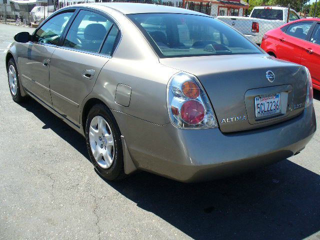 Nissan Altima 2003 photo 1