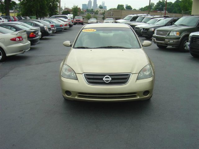 Nissan Altima 2004 photo 1