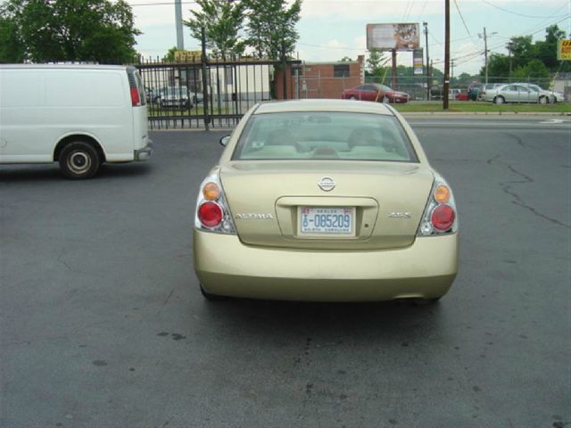 Nissan Altima 2004 photo 2