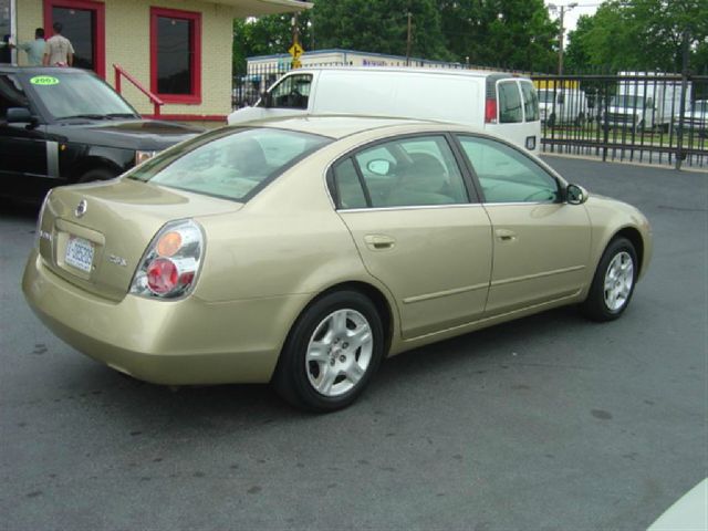 Nissan Altima 2004 photo 3