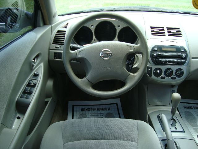 Nissan Altima 2004 photo 11