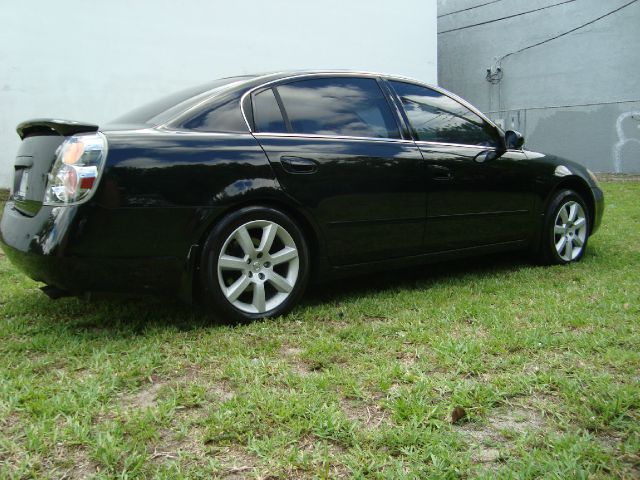 Nissan Altima 2004 photo 4