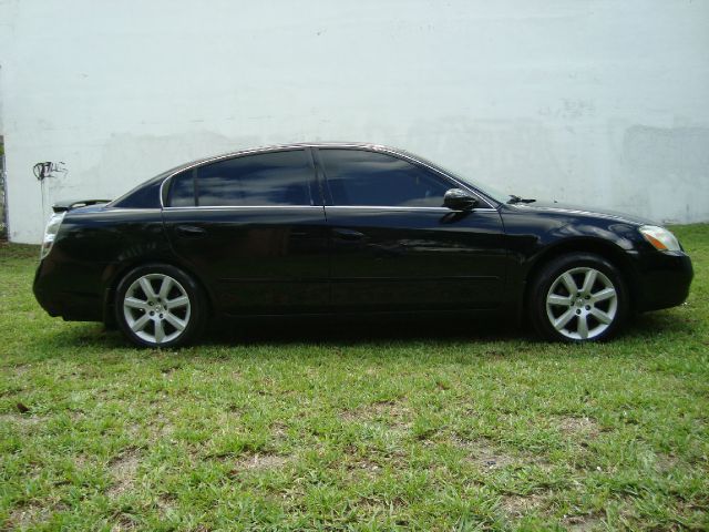 Nissan Altima 2004 photo 5