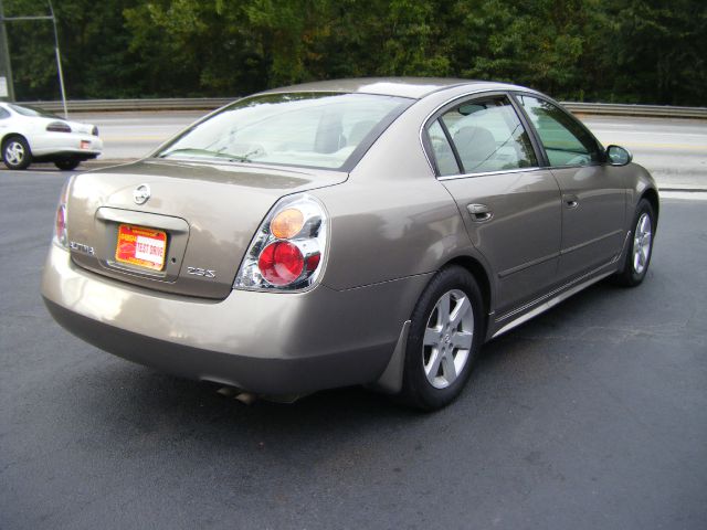 Nissan Altima 2004 photo 1