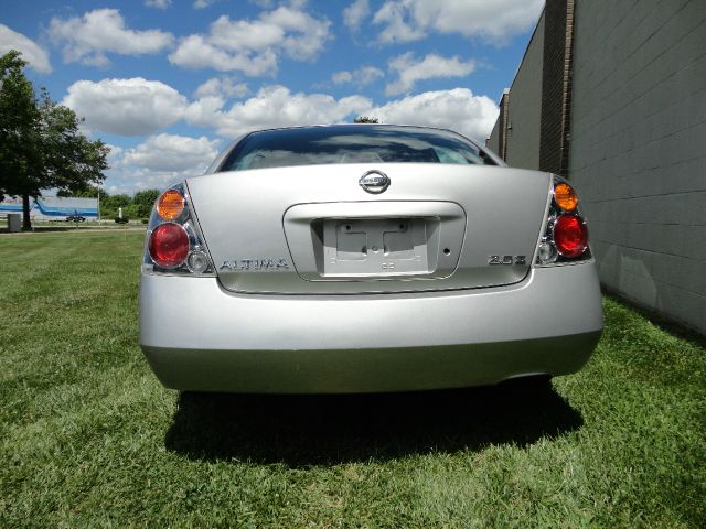 Nissan Altima 2004 photo 1