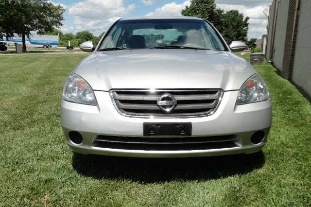 Nissan Altima 2004 photo 2