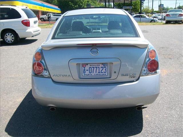 Nissan Altima 2004 photo 1