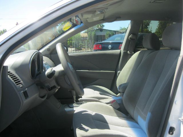 Nissan Altima 2004 photo 2