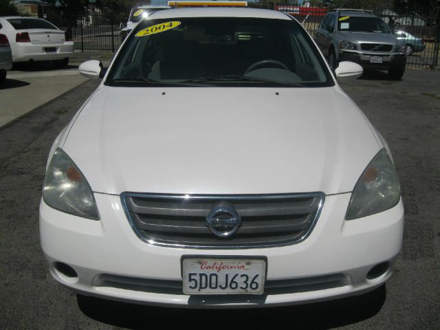 Nissan Altima 2004 photo 3