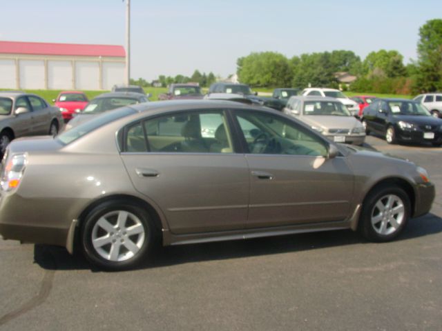 Nissan Altima 2004 photo 3