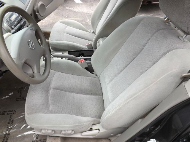 Nissan Altima 2004 photo 12