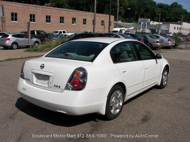 Nissan Altima 2004 photo 1