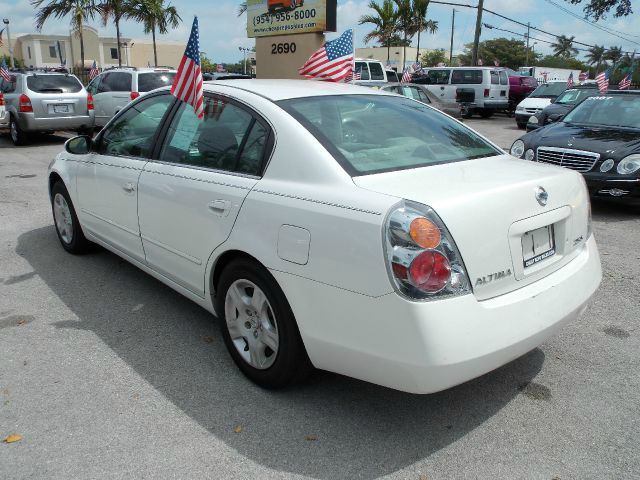 Nissan Altima 2004 photo 4