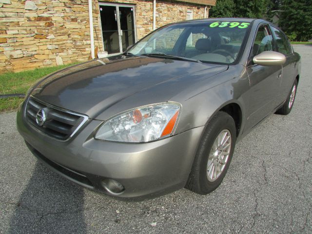 Nissan Altima Pickupslt Quad Cab SWB 4WD 4x4 Truck Sedan