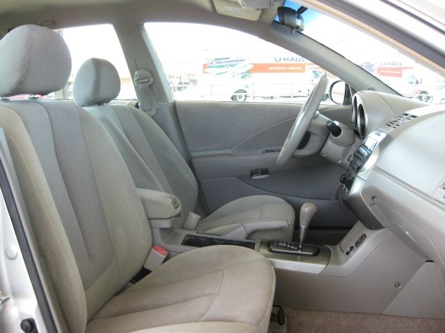 Nissan Altima 2004 photo 2