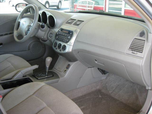 Nissan Altima 2004 photo 3