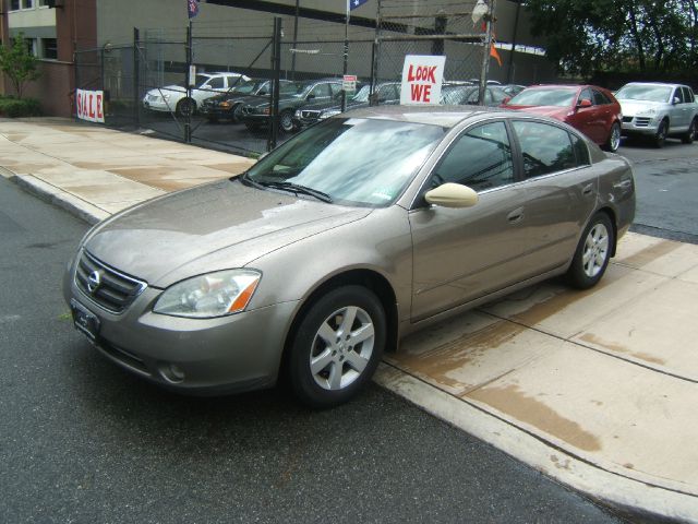 Nissan Altima 2004 photo 2