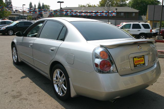 Nissan Altima 2004 photo 1