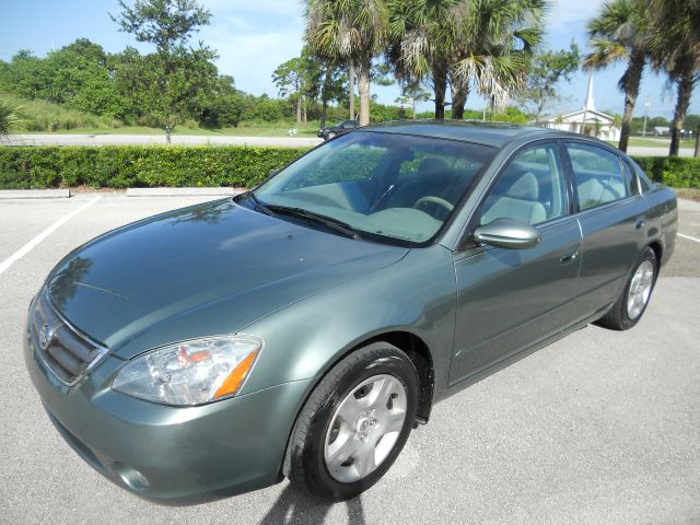 Nissan Altima 2004 photo 1