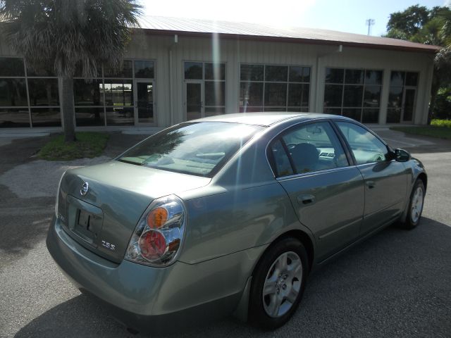 Nissan Altima 2004 photo 2