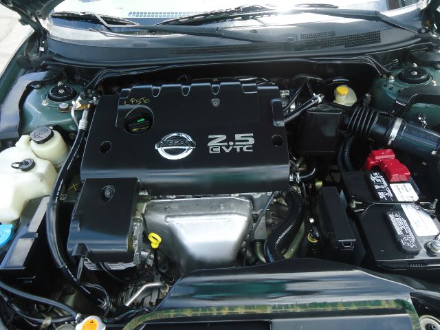 Nissan Altima 2004 photo 1