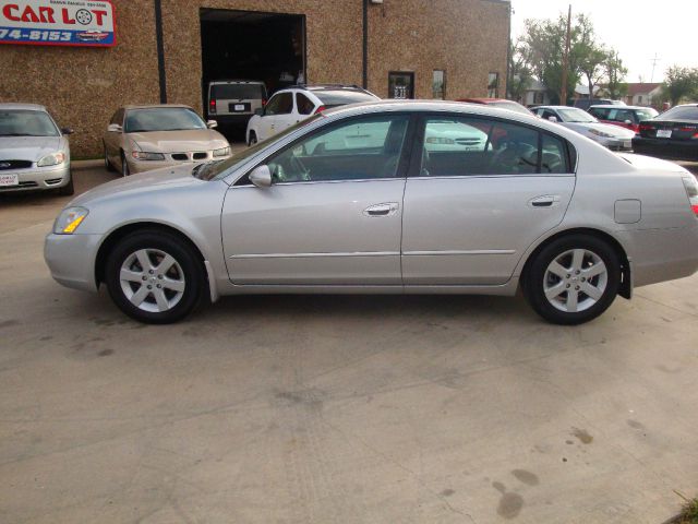 Nissan Altima 2004 photo 4