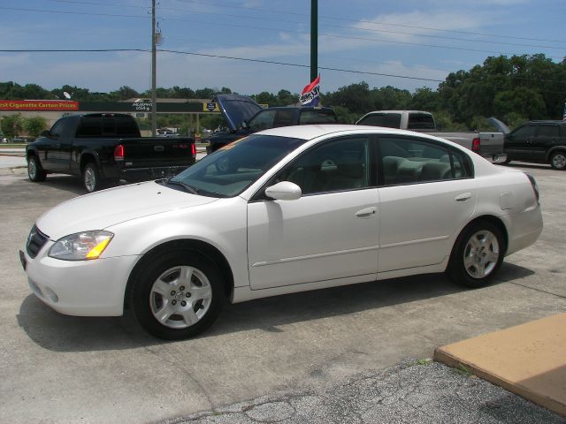 Nissan Altima 2004 photo 1