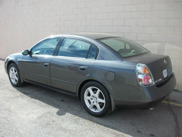 Nissan Altima 2004 photo 2