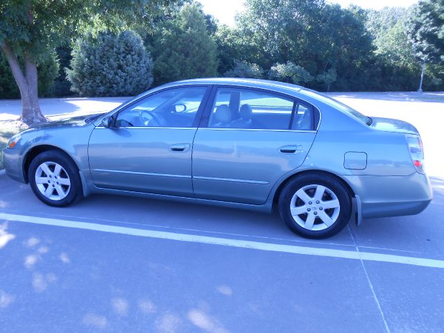 Nissan Altima 2004 photo 3