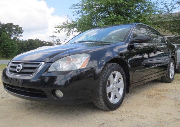 Nissan Altima 2004 photo 11