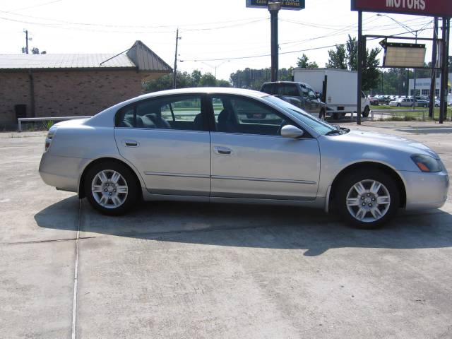 Nissan Altima 2005 photo 1