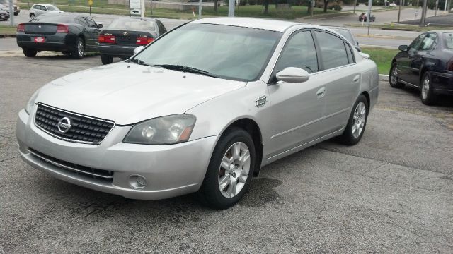 Nissan Altima 2005 photo 2