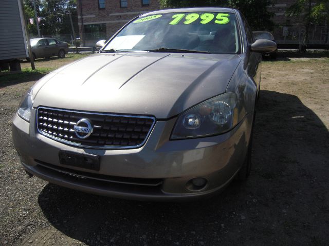 Nissan Altima 2005 photo 1