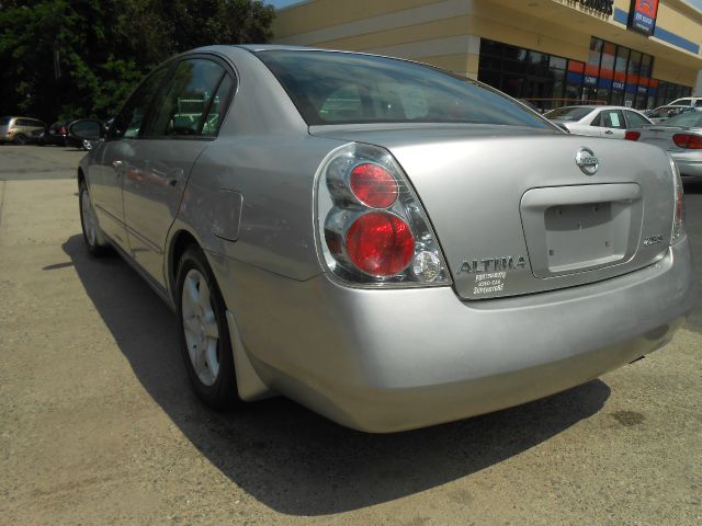 Nissan Altima 2005 photo 1