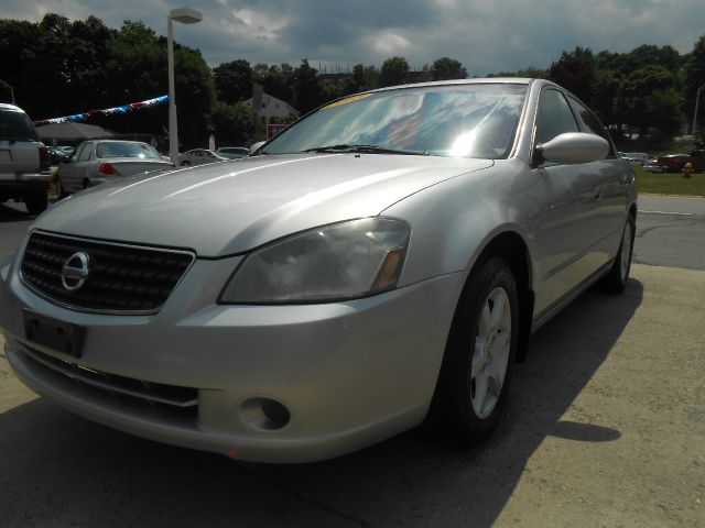 Nissan Altima 2005 photo 2