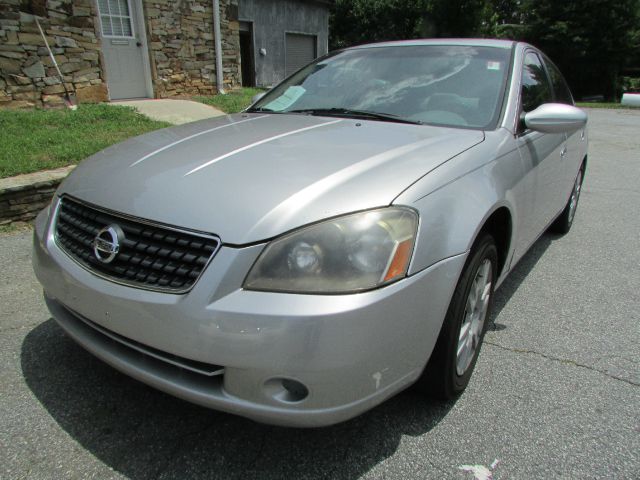 Nissan Altima 2005 photo 1