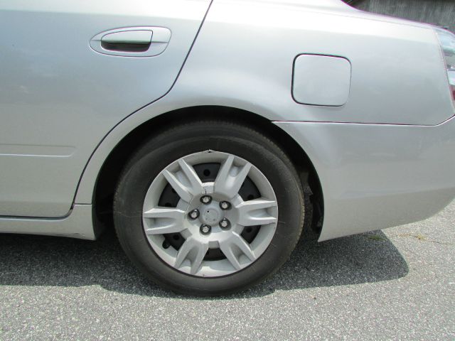 Nissan Altima 2005 photo 4