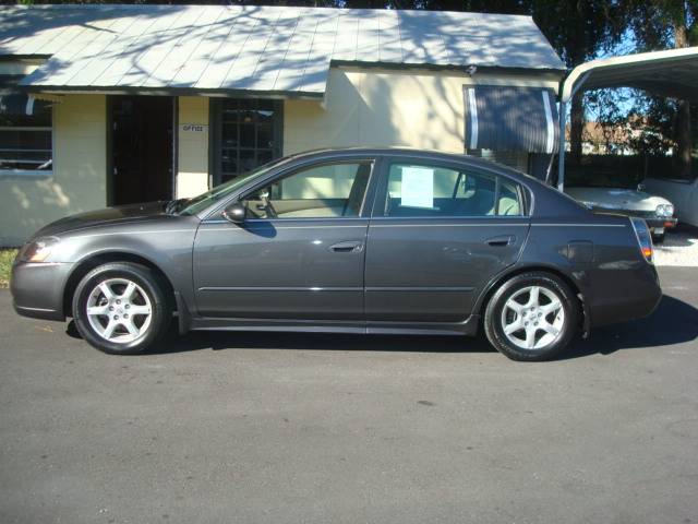 Nissan Altima XR Sedan