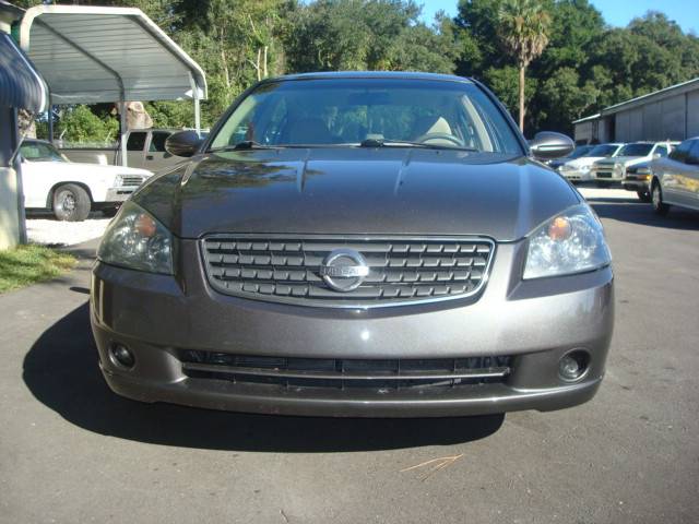 Nissan Altima 2005 photo 1