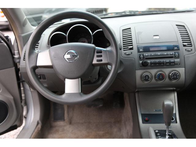 Nissan Altima 2005 photo 5