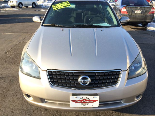 Nissan Altima 2005 photo 1