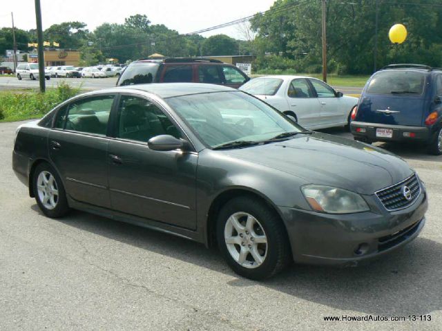 Nissan Altima 2005 photo 2