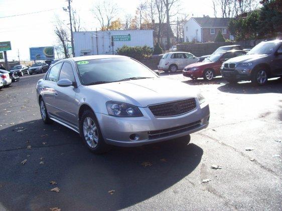 Nissan Altima 2005 photo 2