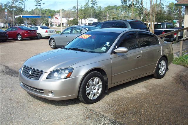 Nissan Altima XR Sedan