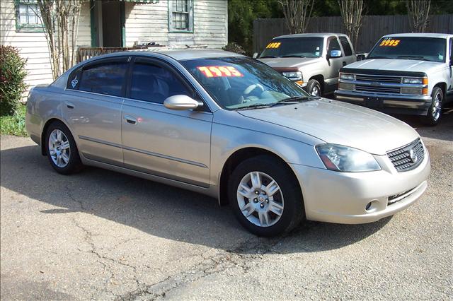 Nissan Altima 2005 photo 2