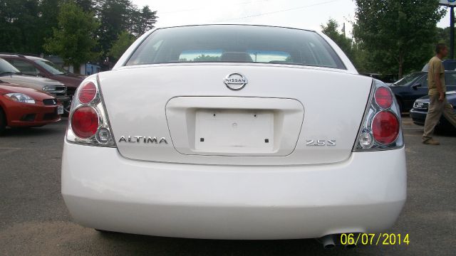 Nissan Altima 2005 photo 1