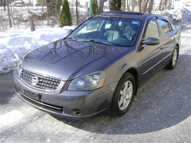 Nissan Altima 2005 photo 1