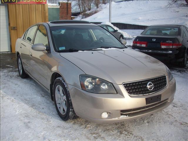 Nissan Altima 2005 photo 1