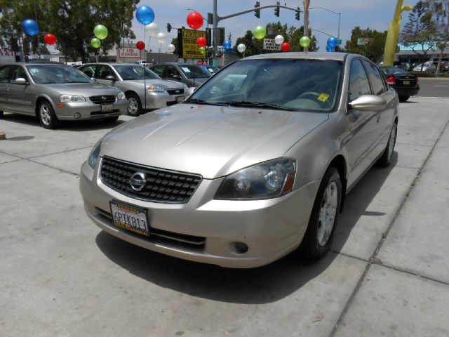 Nissan Altima 2005 photo 4