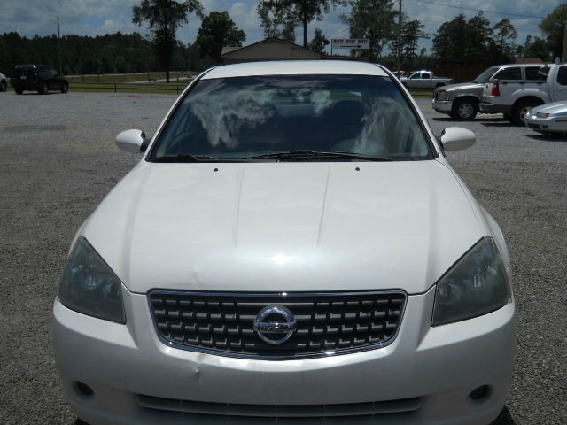 Nissan Altima 2005 photo 1